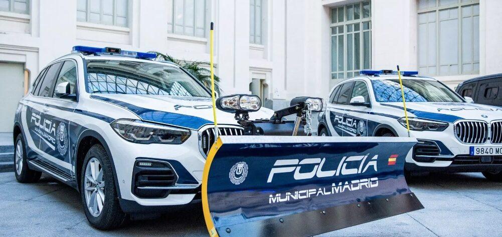 Police received a snow blower based on a hybrid BMW X5